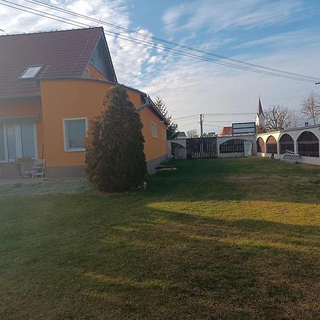 Ferienwohnung Penzion Pod Sklepy Novy Prerov Exterior foto